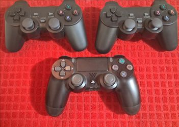 Playstation wireless controllers bundle