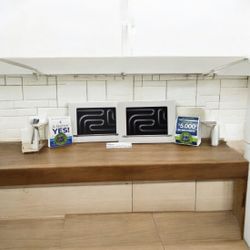 6534640 14” Apple MacBook Pro M3 chip 8gb 10 core 512gb latest model 