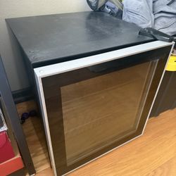 Mini Fridge 