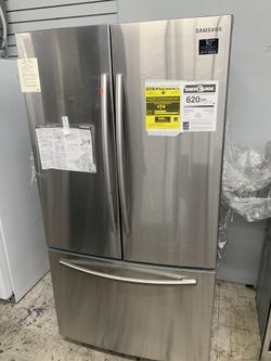 Samsung French door in stainless steel new with internal water & ice