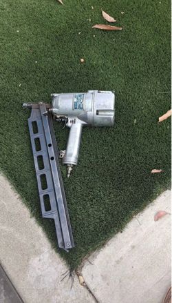 Hitachi pistola