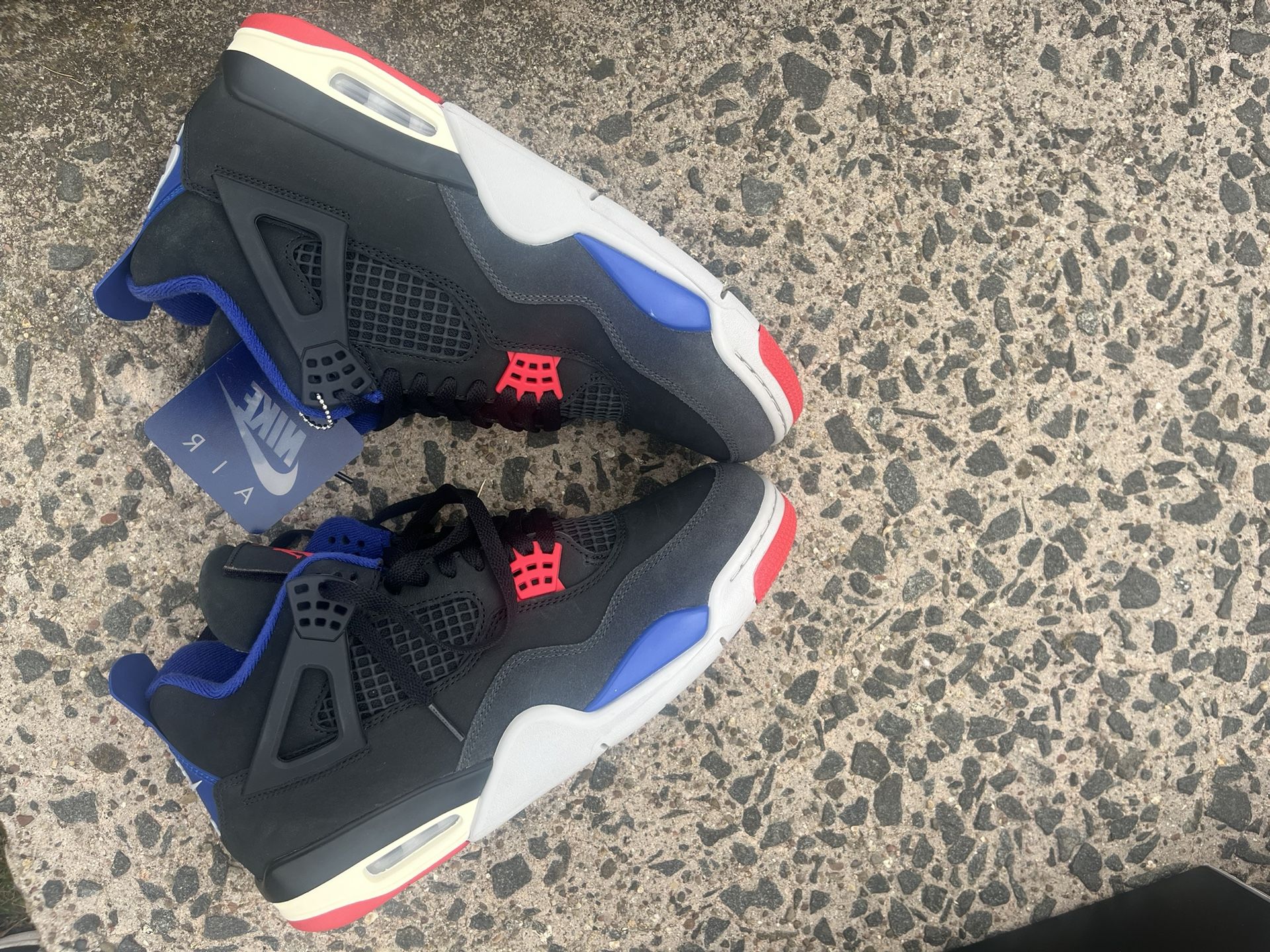 Jordan 4 Rare Air - Size 11