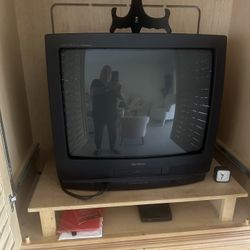 QUASAR TV/VCR Combo