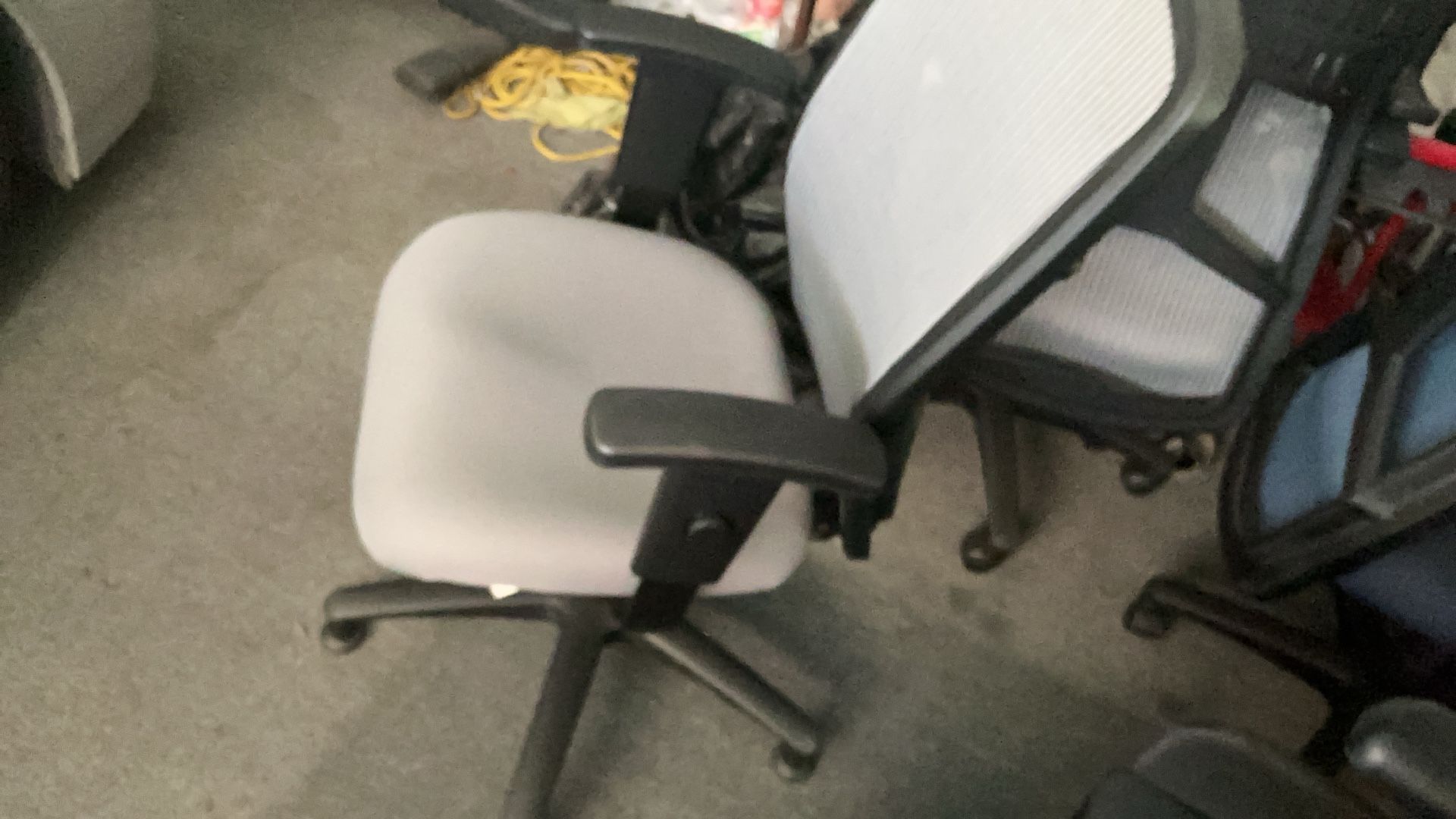 Office Chairs 