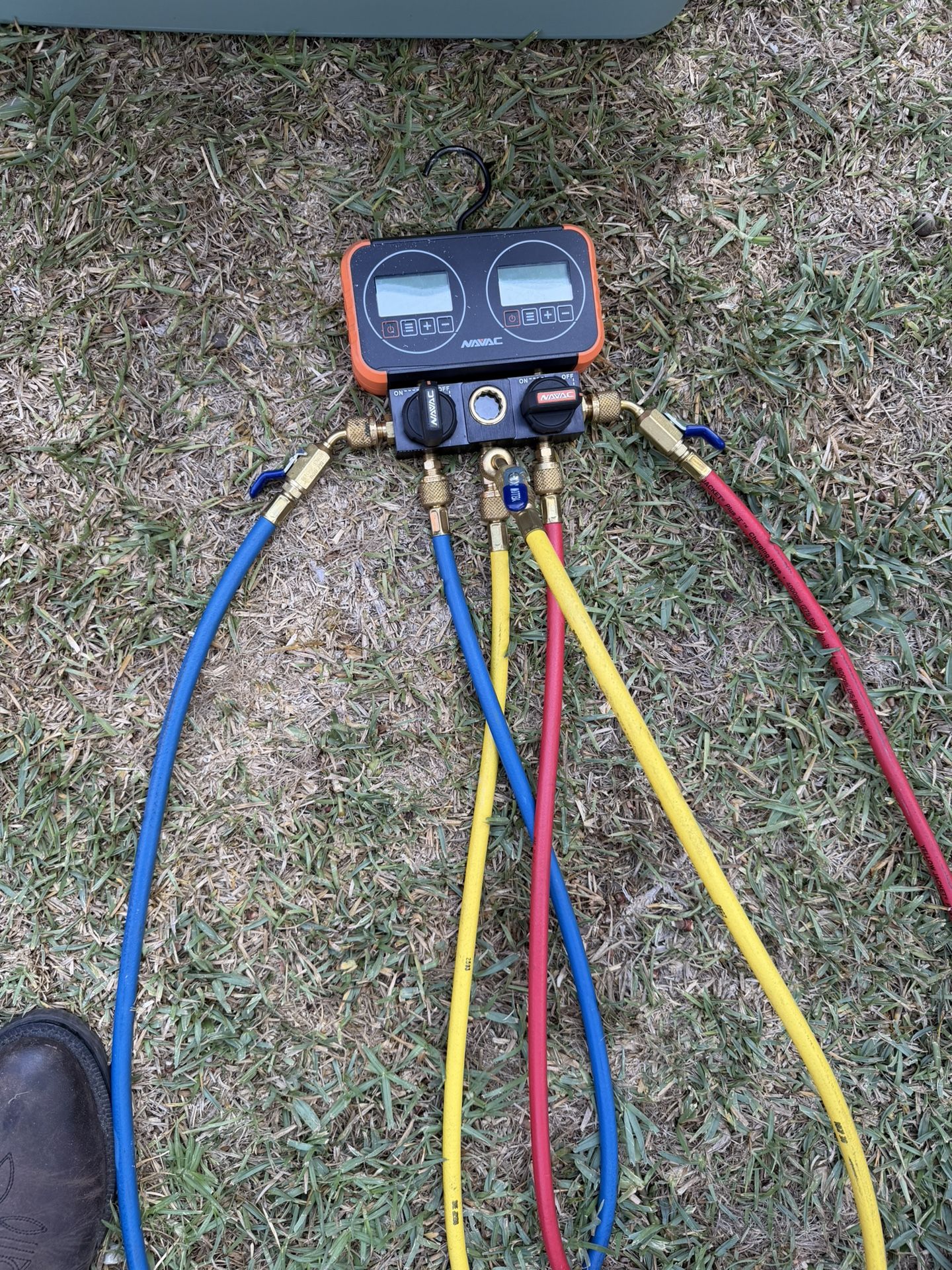 Navac Gauge With Hoses 