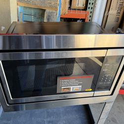 Lasalle Bristol 520EM923MI Highpointe Stainless Flat Bed Microwave 1.1 CU. FT.