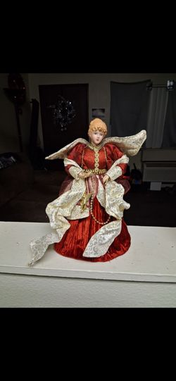 Christmas Tree angel topper Pickup 3-8:30 pm rainbow/charleston cash only moving sale huge moving sale prices are firm