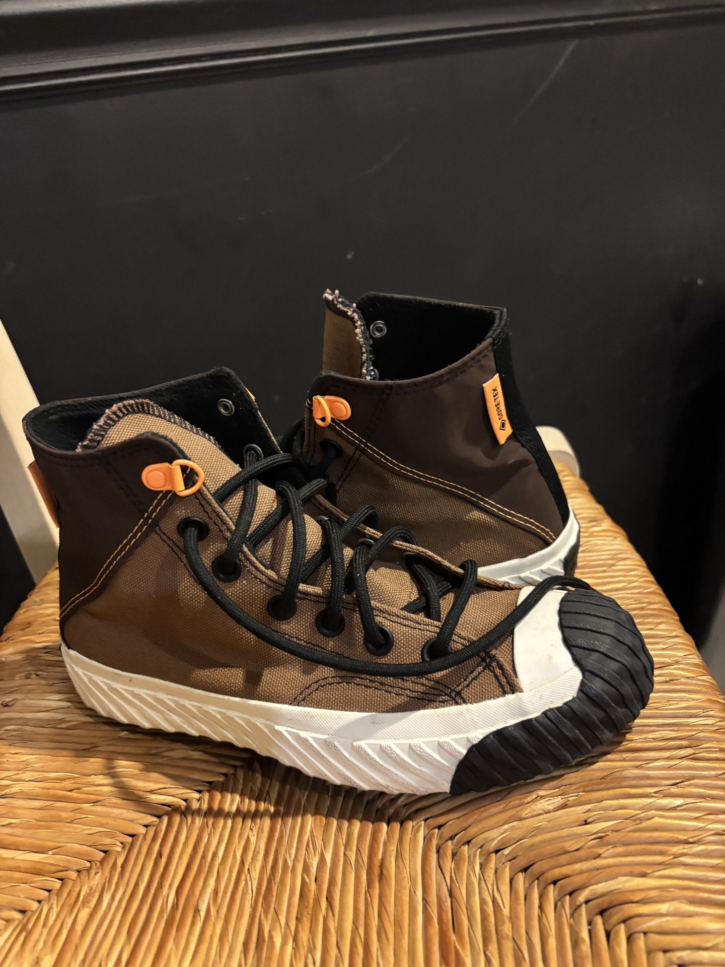 Chuck 70 Bosey Gtx High 'brown' men’s 4.5 Woman’s 6.5