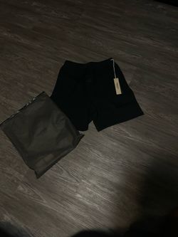 Ess shorts
