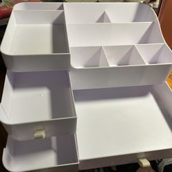 makeup organizer 
