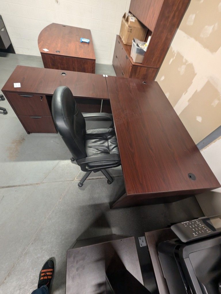 Wooden Office Desk!!!