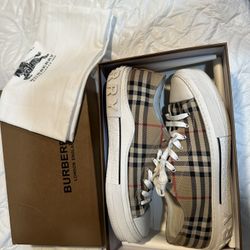 Burberry Converse 