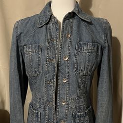 Vintage women’s Designer DKNY Jeans jean light blue color Denim jacket