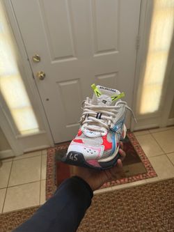 BALENCIAGA RUNNERS sz 45 Eu(12 us)