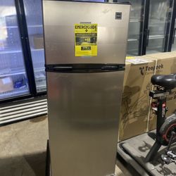 Rca 2 door apartment 2024 size refrigerator with freezer