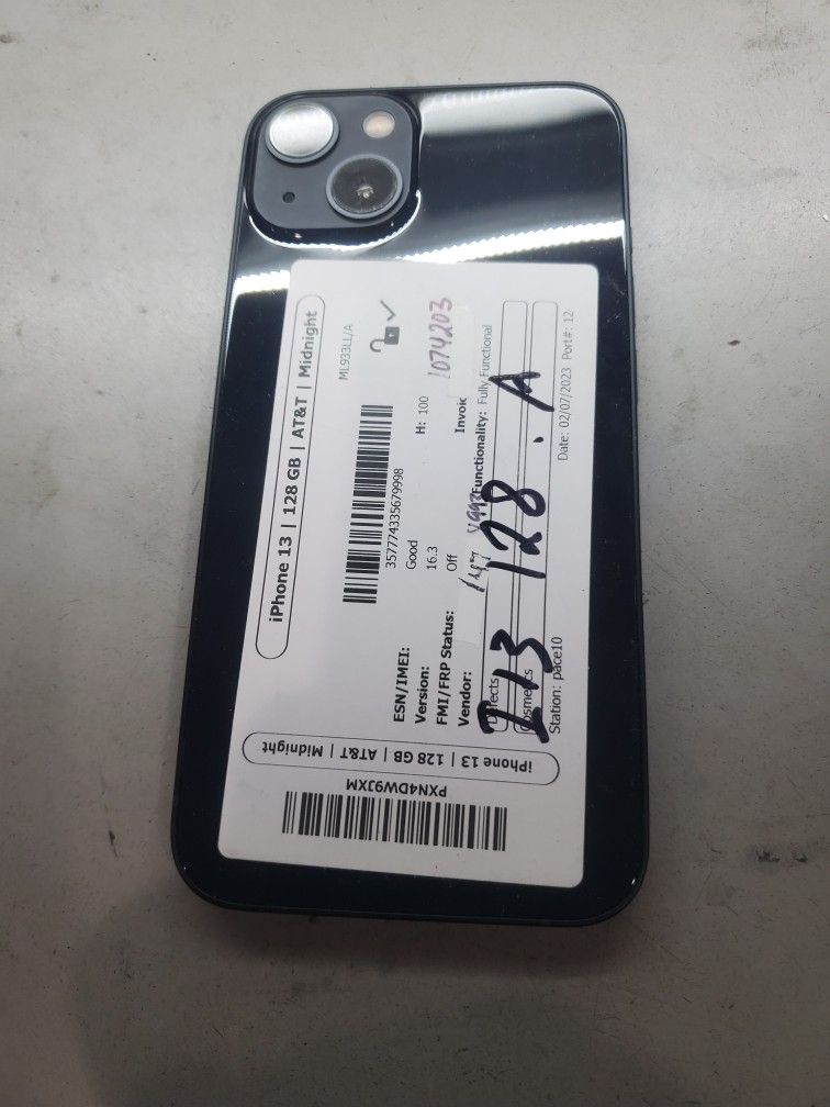 IPhone 13 128gb AT&T.