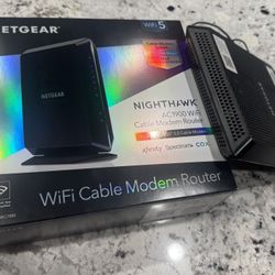 NETGEAR WiFi MODEL + ROUTER