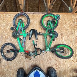 2 Bikes With Training Wheels 