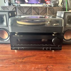Harman/Kardon Receiver YWith Speakers & Turn Table 