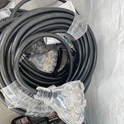 Extensión Cord 50 Ft 12/3 Guage. 