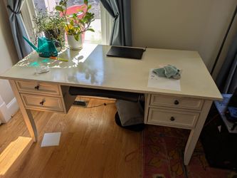 Desk - white