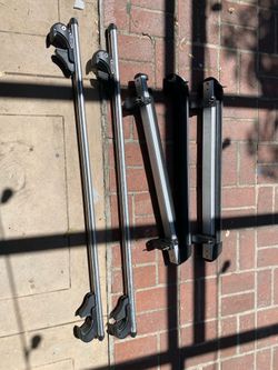 Roof rack and Ski and snowboard rack!