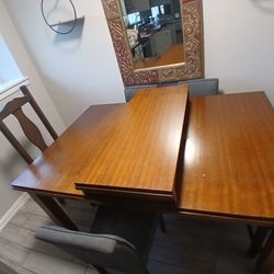 Dining Room Table ( Adjustable Length)& Chairs 