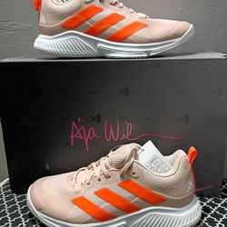 Adidas Size 7 Women's