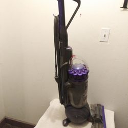 DYSON BALL ANIMAL 2 UPRIGHT VACUUM