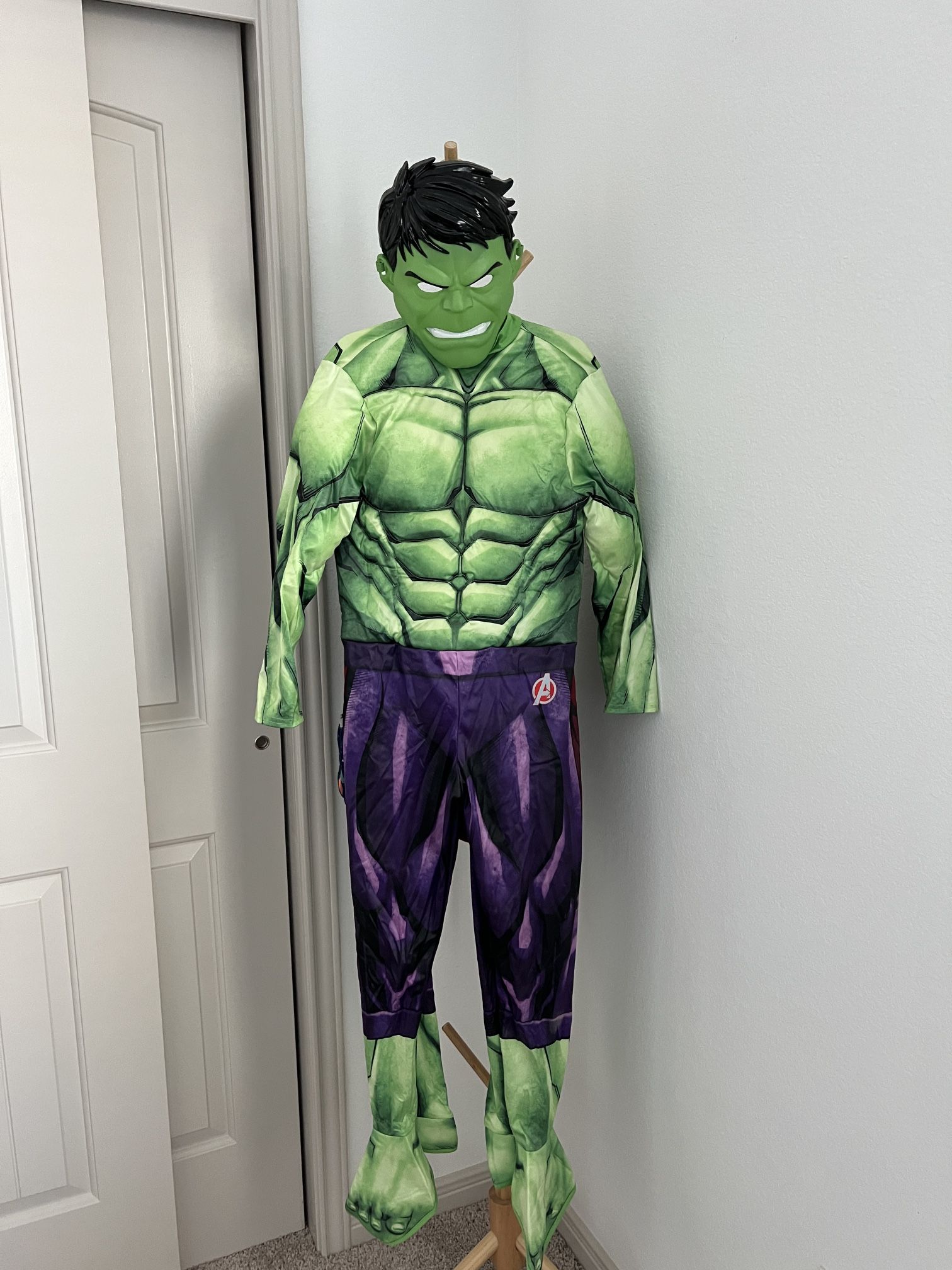 Marvel Incredible Hulk Kids Deluxe Costume