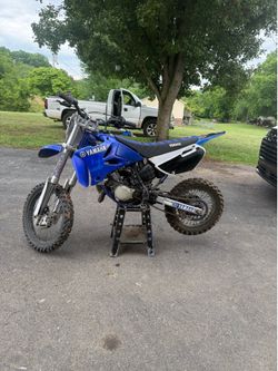 2006 yz85