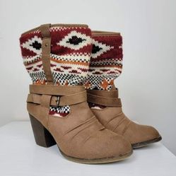 Route 66 Knit Fashion Heeled Boot Size 8