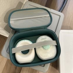 Willow Go Breast Pumps And Case