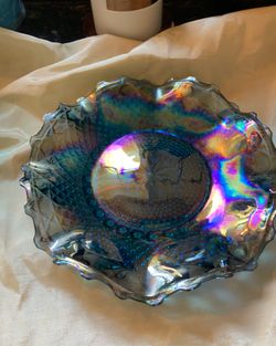 Vintage INDIANA “Blue Carnival/Iridescent Sunburst Pattern Scalloped Plate with Pie Crust Edge”