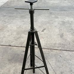 Stand $70