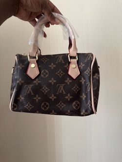 Mini hand bag