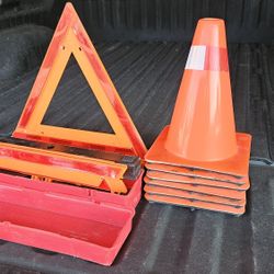 6 Traffic Cones with 3 Reflective Triangles.