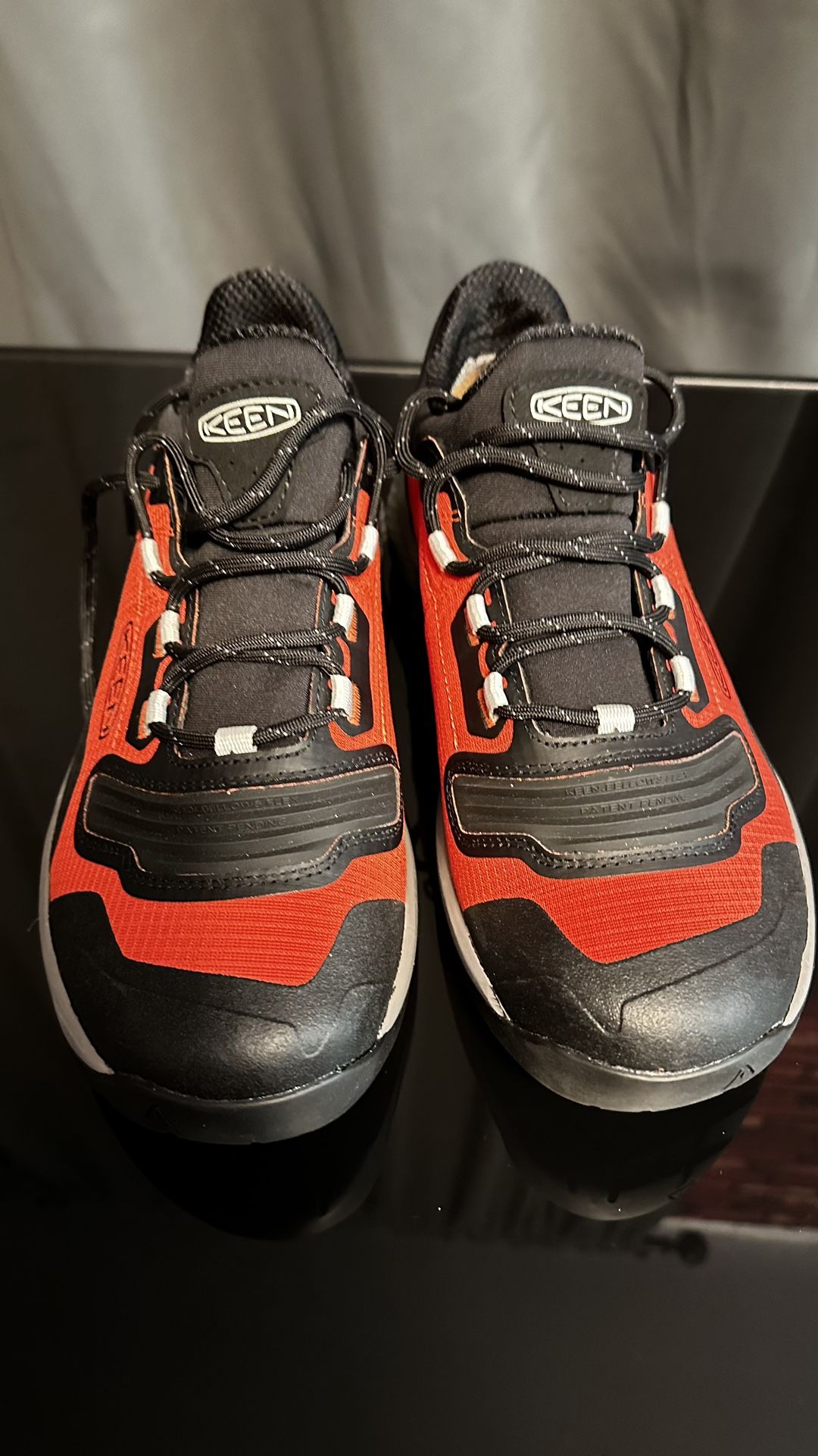 BRAND NEW KEEN SHOES 👟 SIZE 8.5 US Men's