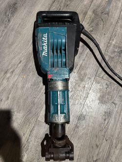Makita Electric Demolition Hammer 35 pound