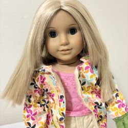 American Girl Truly Me Doll 2019 # 53 W/ complete snowboard gear set (retired)