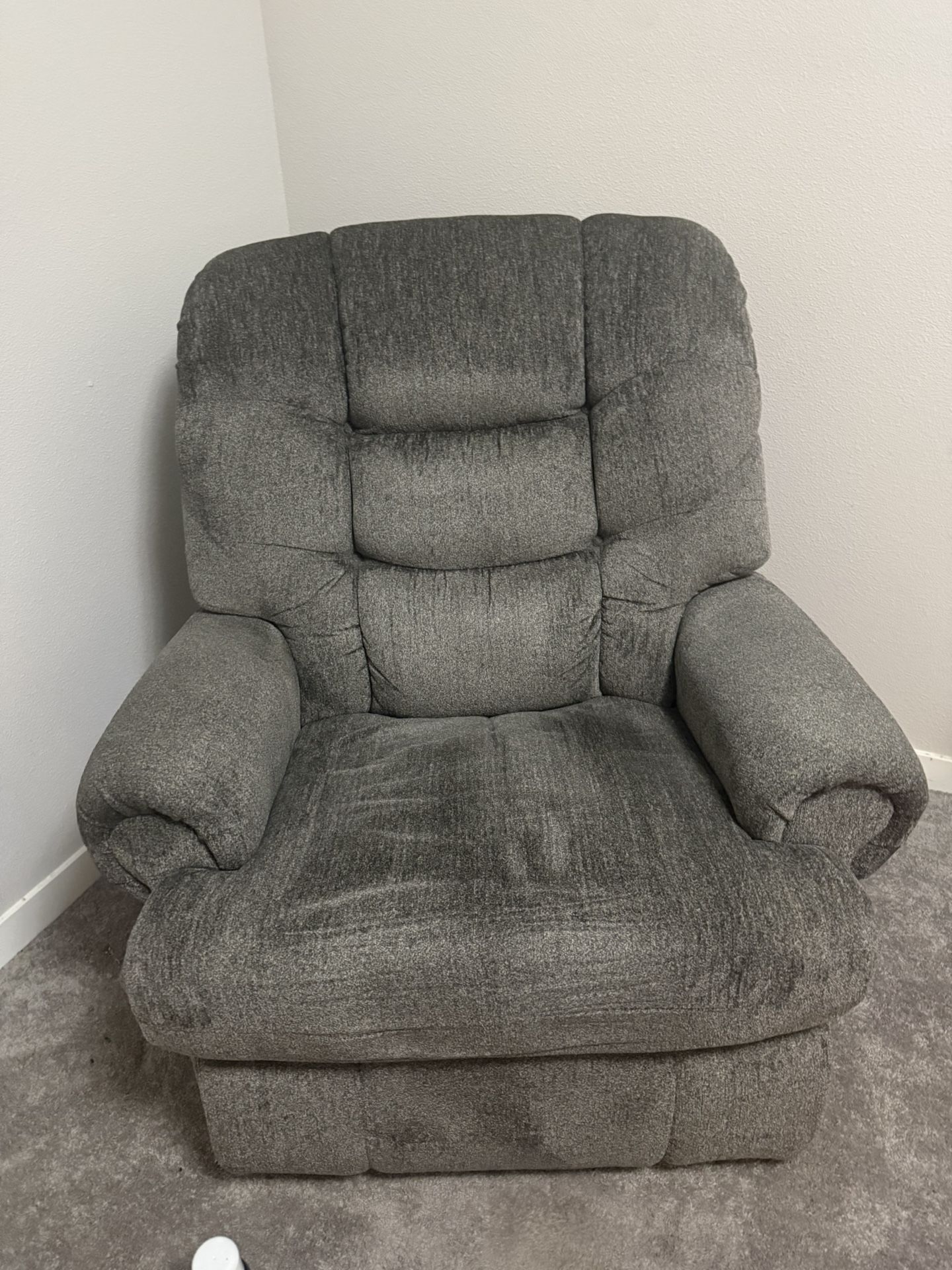 Large Recliner With Outlets