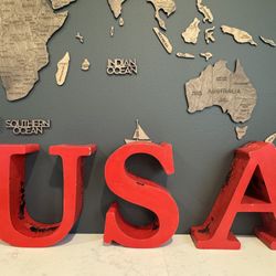 Iron Letters ‘USA’