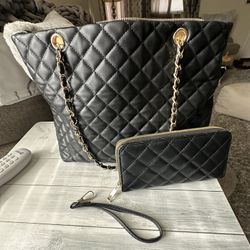 New Purse With Matching Wallet 