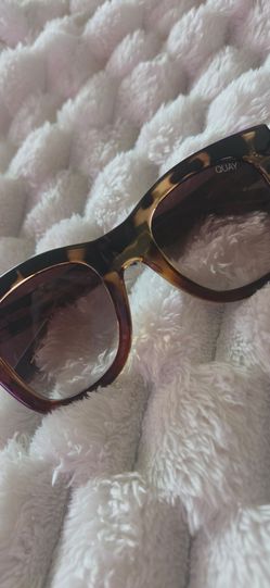 Quay cheetah print sunglasses new