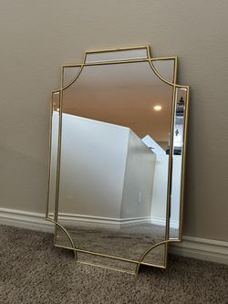 Mirror In Great Condition With Gold Frame