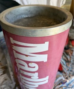 Vintage Marlboro Ashtray/Container