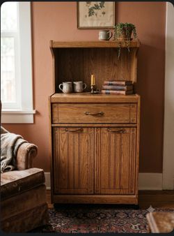 Vintage Solid Oak Hutch / Cabinet