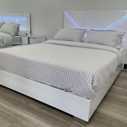 Brand New Queen Bed with LED Lights And with Mattress / 