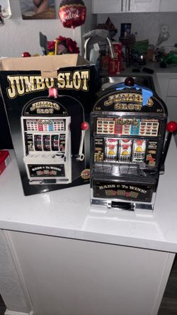 Jumbo slot machine bank