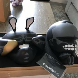 Coarsetoys 2011   OOP & AW Pray Blackout Edition -  Limited to 200 pieces